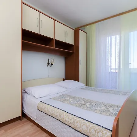 Slavenka Apartment Banjol