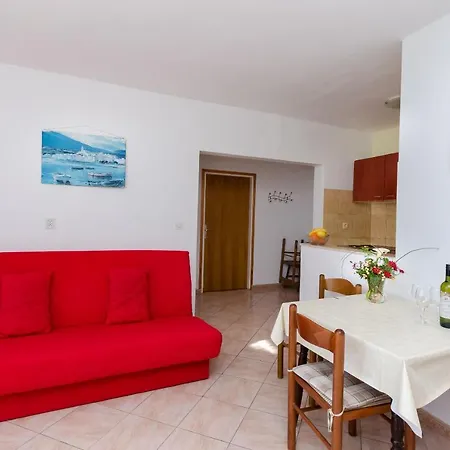 Slavenka Apartment *